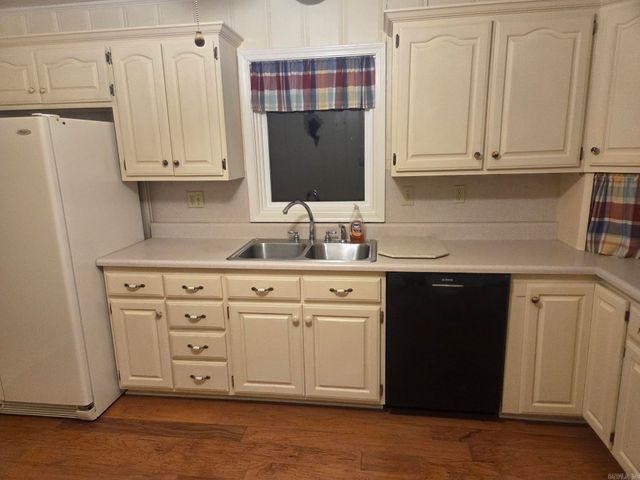 1405 Hillcrest Drive, Searcy, AR 72143