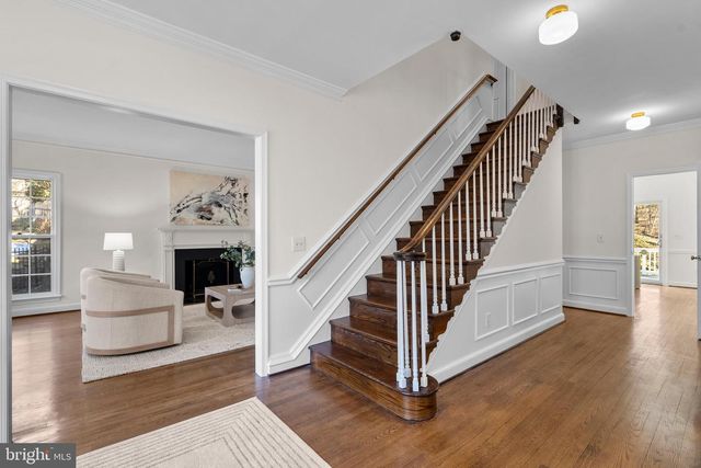 1317 MERRIE RIDGE RD, Mclean, VA 22101