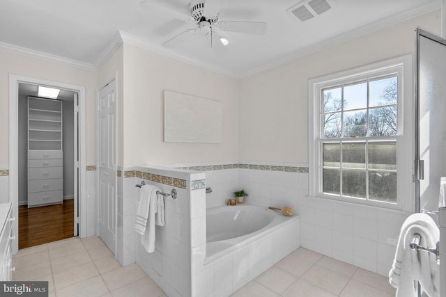 1317 MERRIE RIDGE RD, Mclean, VA 22101