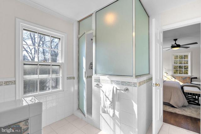 1317 MERRIE RIDGE RD, Mclean, VA 22101