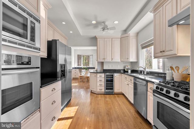 1317 MERRIE RIDGE RD, Mclean, VA 22101