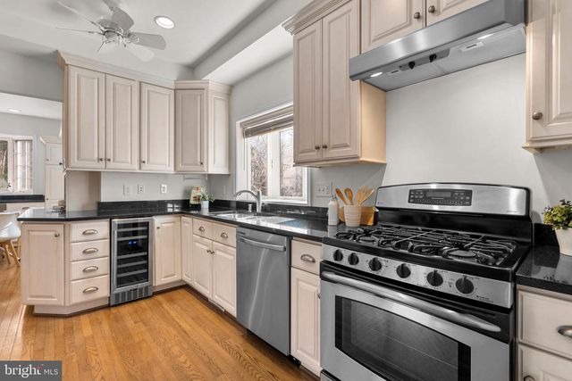 1317 MERRIE RIDGE RD, Mclean, VA 22101