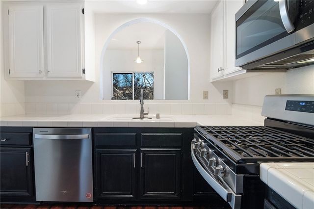 25126 Steinbeck Ave H, Stevenson Ranch, CA 91381