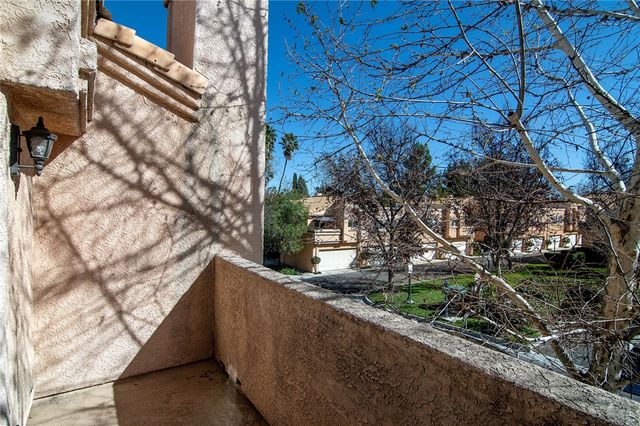 25126 Steinbeck Ave H, Stevenson Ranch, CA 91381