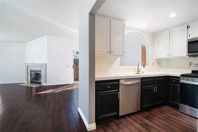 25126 Steinbeck Ave H, Stevenson Ranch, CA 91381