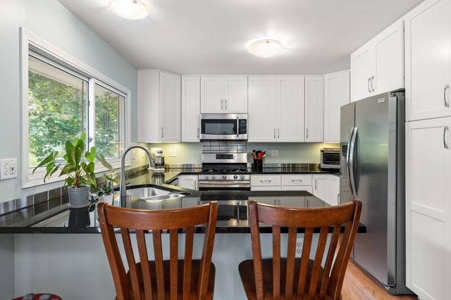 3813 SW 28th Place, Des Moines, IA 50321