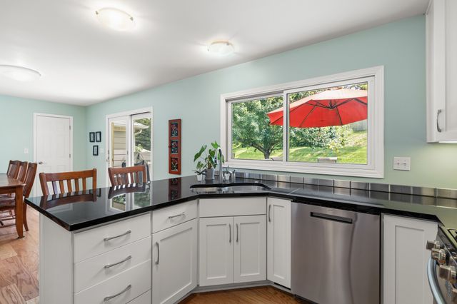 3813 SW 28th Place, Des Moines, IA 50321