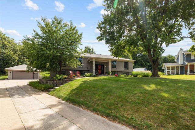 3813 SW 28th Place, Des Moines, IA 50321