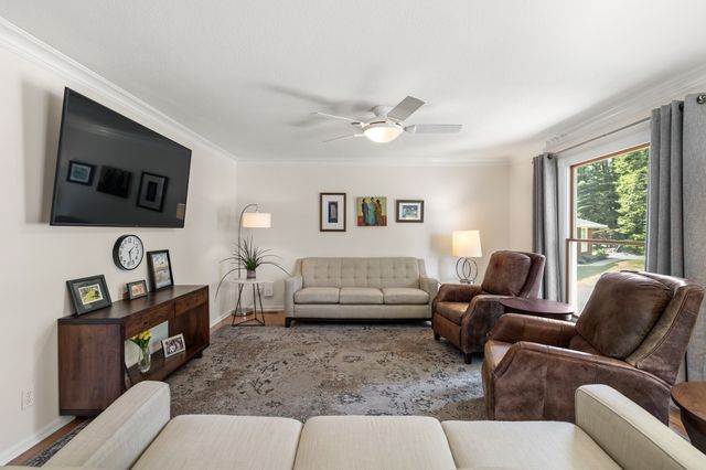 3813 SW 28th Place, Des Moines, IA 50321