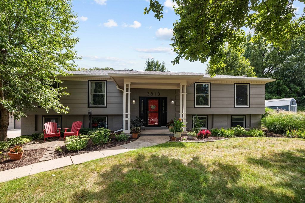 3813 SW 28th Place, Des Moines, IA 50321