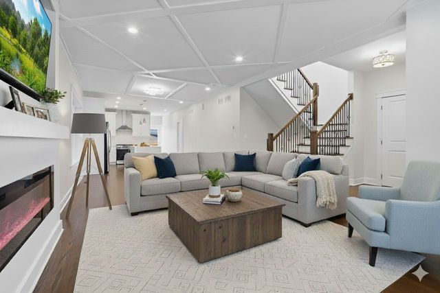 6109 W Berenice Avenue, Chicago, IL 60634