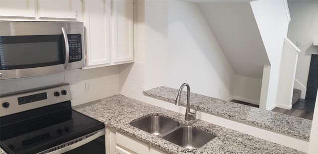 2312 Balsam Drive A213, Arlington, TX 76006