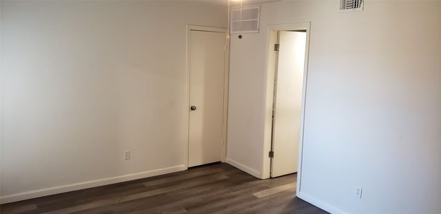 2312 Balsam Drive A213, Arlington, TX 76006
