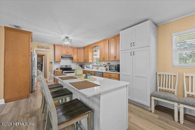 226 E MINNESOTA Avenue, Macclenny, FL 32063