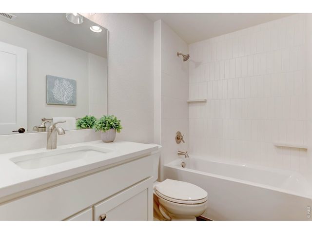 481 Muirfield Ct, Louisville, CO 80027