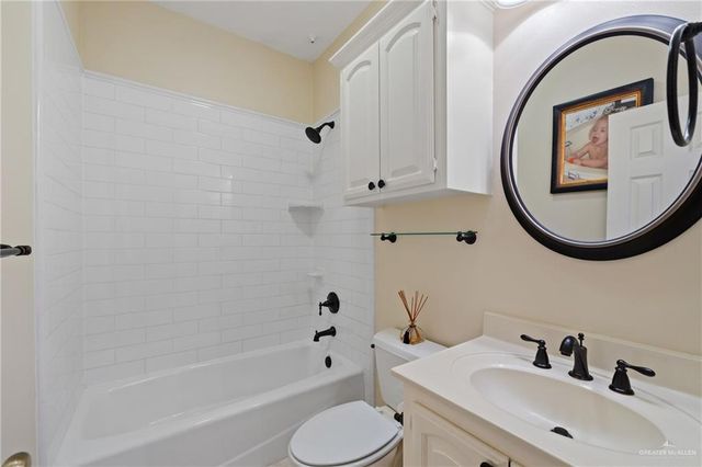 5501 1st Lane, Mcallen, TX 78504