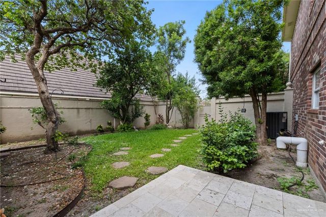 5501 1st Lane, Mcallen, TX 78504
