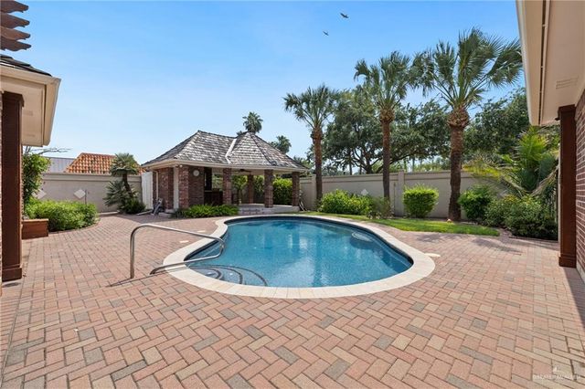 5501 1st Lane, Mcallen, TX 78504