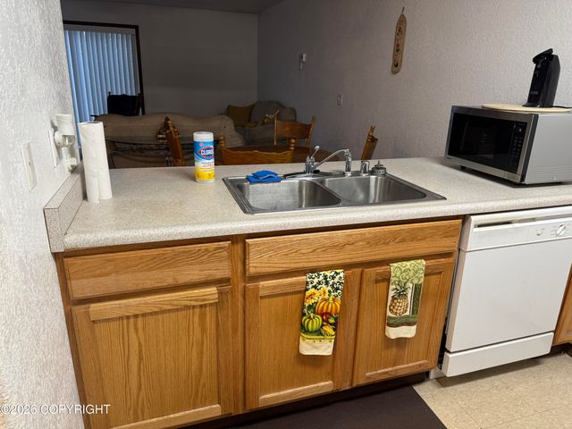 7100 Stella Place, Anchorage, AK 99507