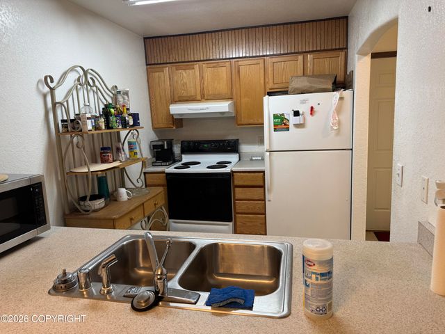 7100 Stella Place, Anchorage, AK 99507