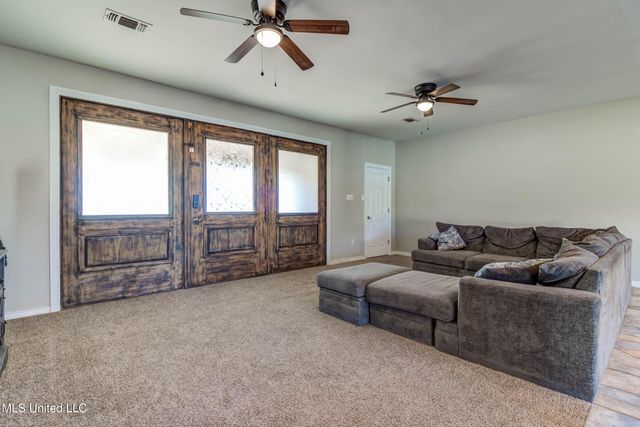 7079 Menge Avenue, Pass Christian, MS 39571