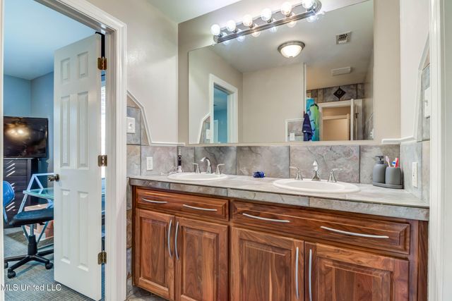 7079 Menge Avenue, Pass Christian, MS 39571