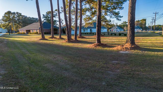 7079 Menge Avenue, Pass Christian, MS 39571
