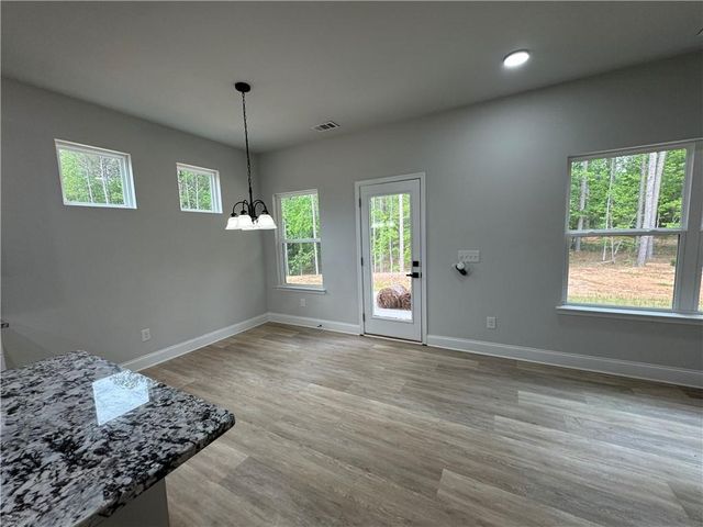 2057 N. Hicks Rd., Toccoa, GA 30577