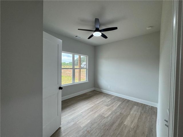 2057 N. Hicks Rd., Toccoa, GA 30577