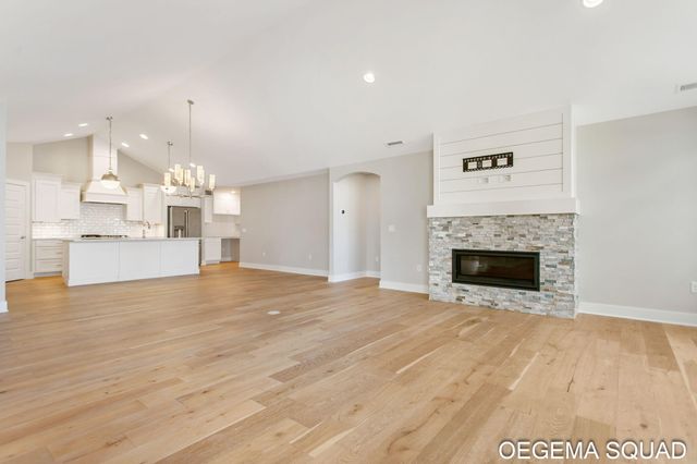 246 Janes View Drive 14, Park Twp, MI 49424