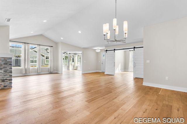 246 Janes View Drive 14, Park Twp, MI 49424