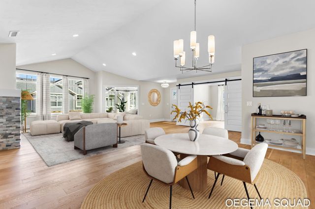 246 Janes View Drive 14, Park Twp, MI 49424