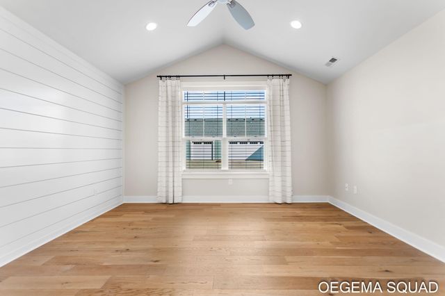 246 Janes View Drive 14, Park Twp, MI 49424