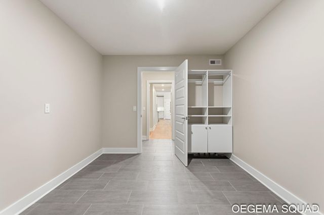 246 Janes View Drive 14, Park Twp, MI 49424