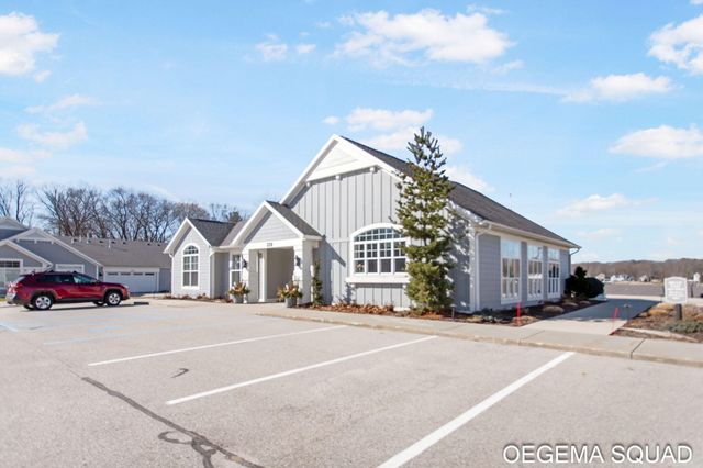 246 Janes View Drive 14, Park Twp, MI 49424