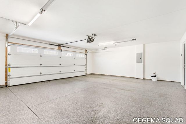 246 Janes View Drive 14, Park Twp, MI 49424