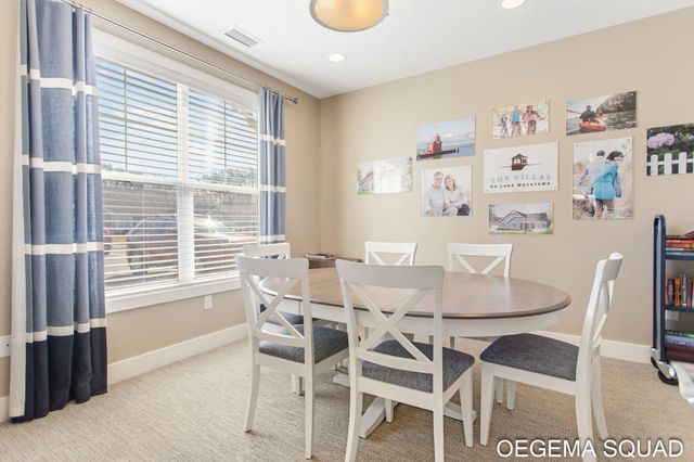 246 Janes View Drive 14, Park Twp, MI 49424