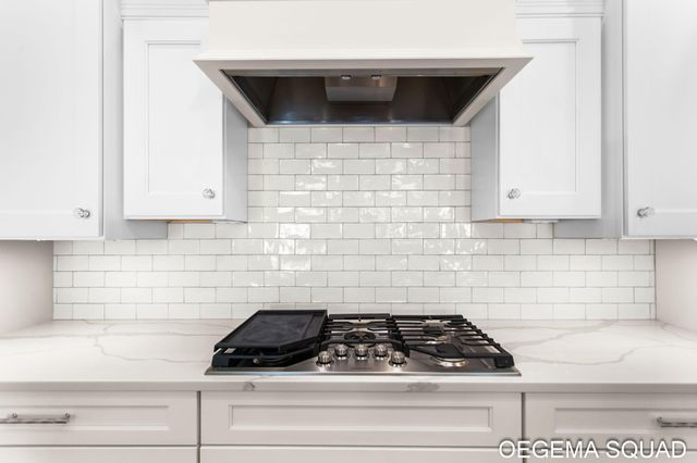 246 Janes View Drive 14, Park Twp, MI 49424