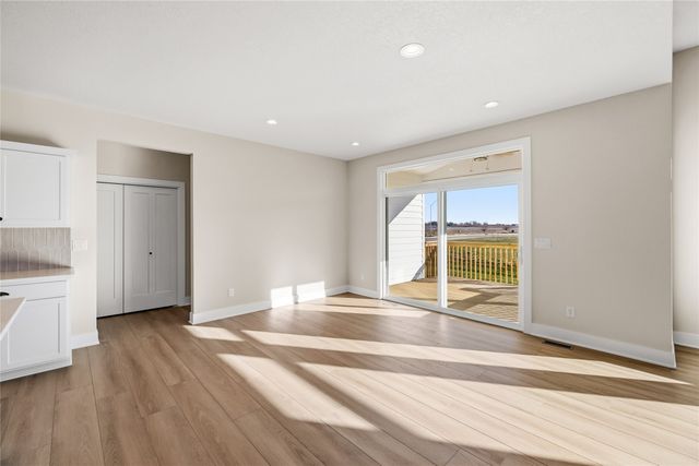 1435 NW Steven Street, Waukee, IA 50263