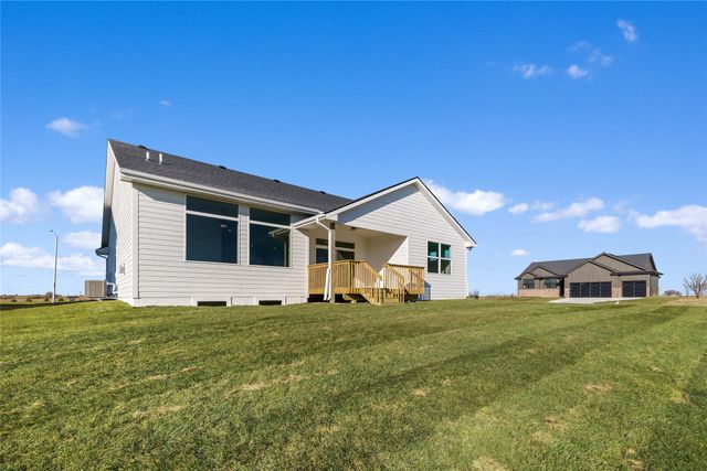 1435 NW Steven Street, Waukee, IA 50263