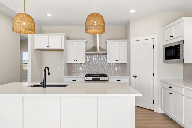 1435 NW Steven Street, Waukee, IA 50263