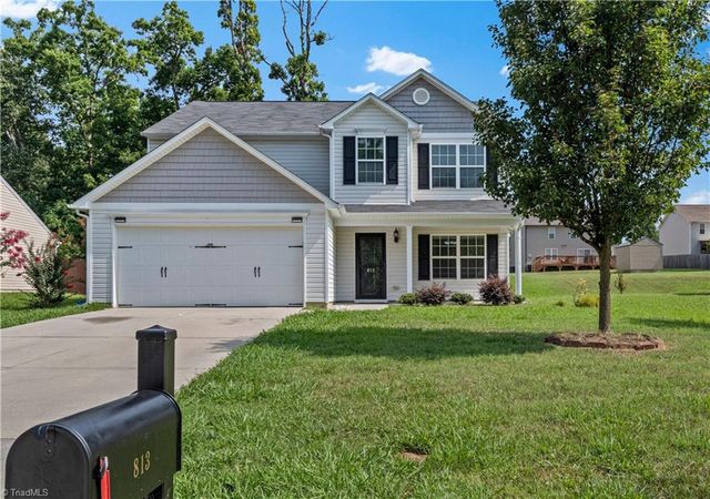 813 Leach Avenue, Thomasville, NC 27360