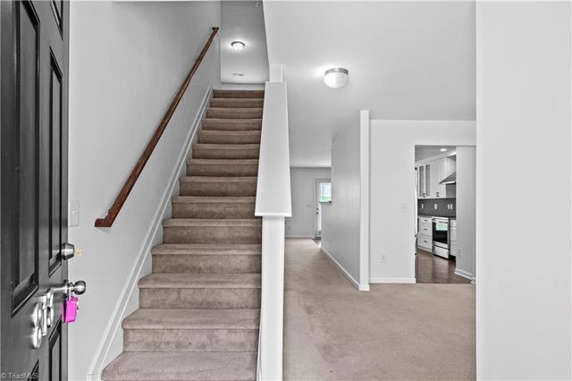 813 Leach Avenue, Thomasville, NC 27360
