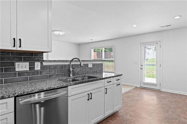 813 Leach Avenue, Thomasville, NC 27360