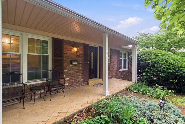 404 Chippewa Trail, Frankfort, KY 40601