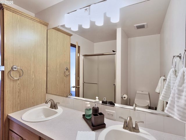 23041 Sw SCHAMBURG Dr, Sherwood, OR 97140