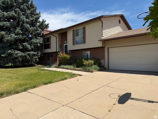 1238 CHERRYWOOD DR, Layton, UT 84040