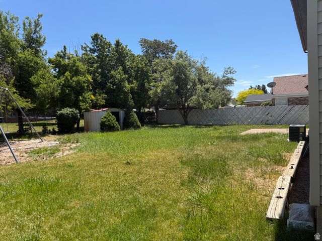 1238 CHERRYWOOD DR, Layton, UT 84040