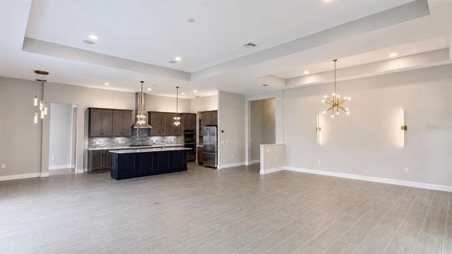 812 BLUE SHELL LOOP, Sarasota, FL 34240