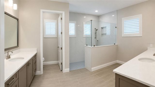 812 BLUE SHELL LOOP, Sarasota, FL 34240